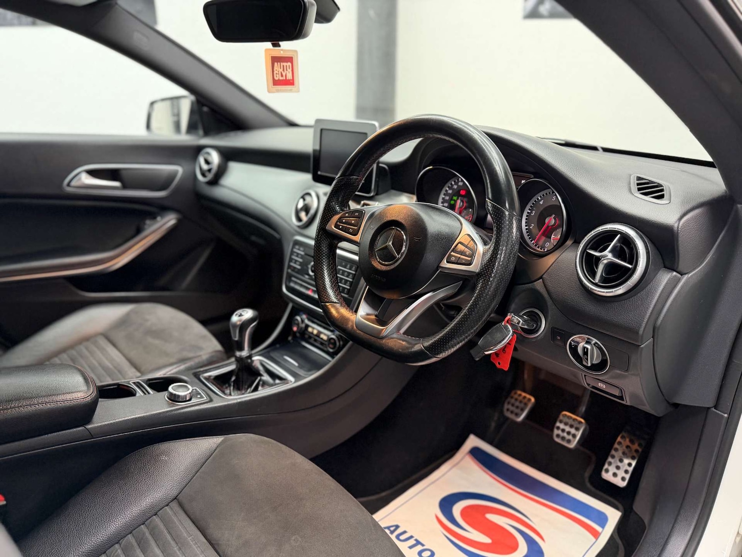 Used Mercedes-Benz CLA 2015 for sale - 77864565: Photo 16