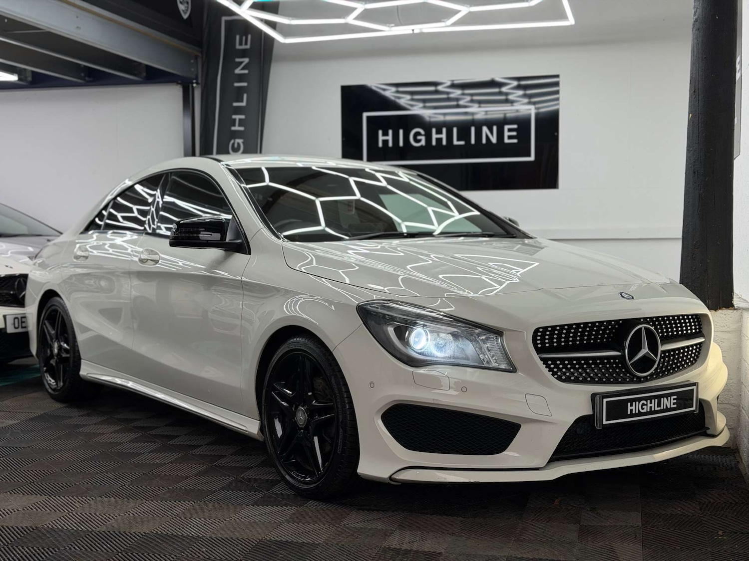 Used Mercedes-Benz CLA 2015 for sale - 77864565: Photo 3
