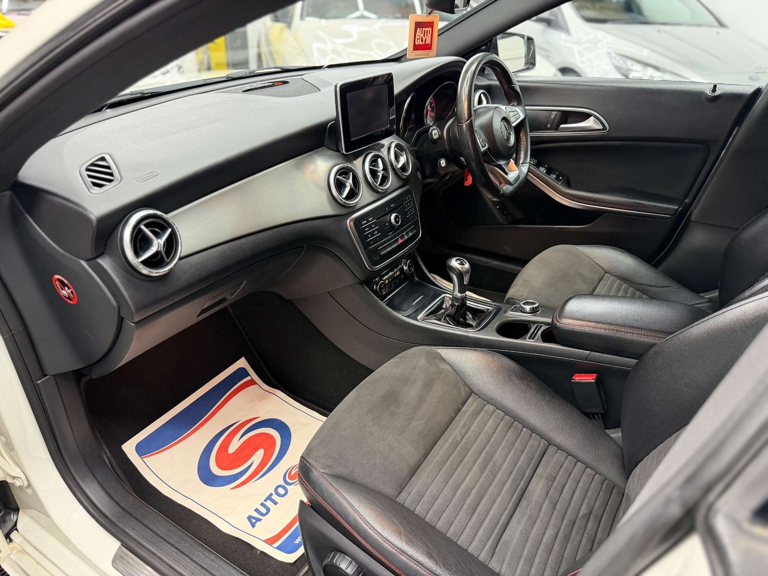 Used Mercedes-Benz CLA 2015 for sale - 77864565: Photo 33