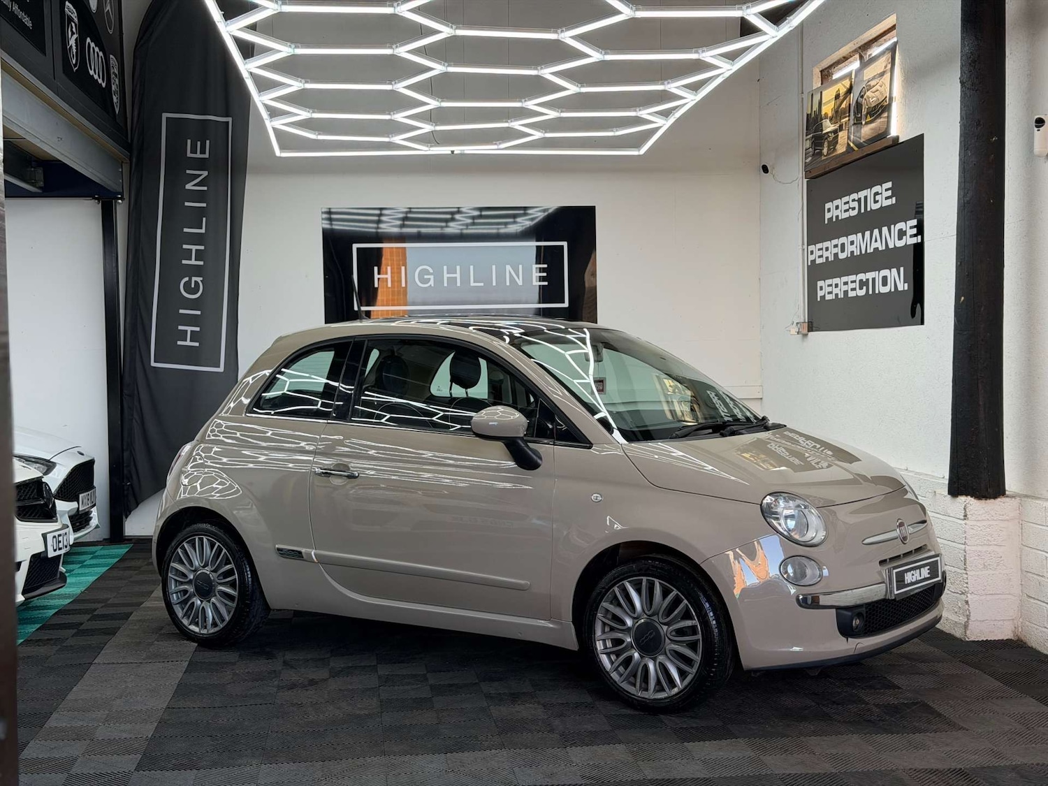 Used Fiat 500 2015 for sale - 77785314: Photo 4