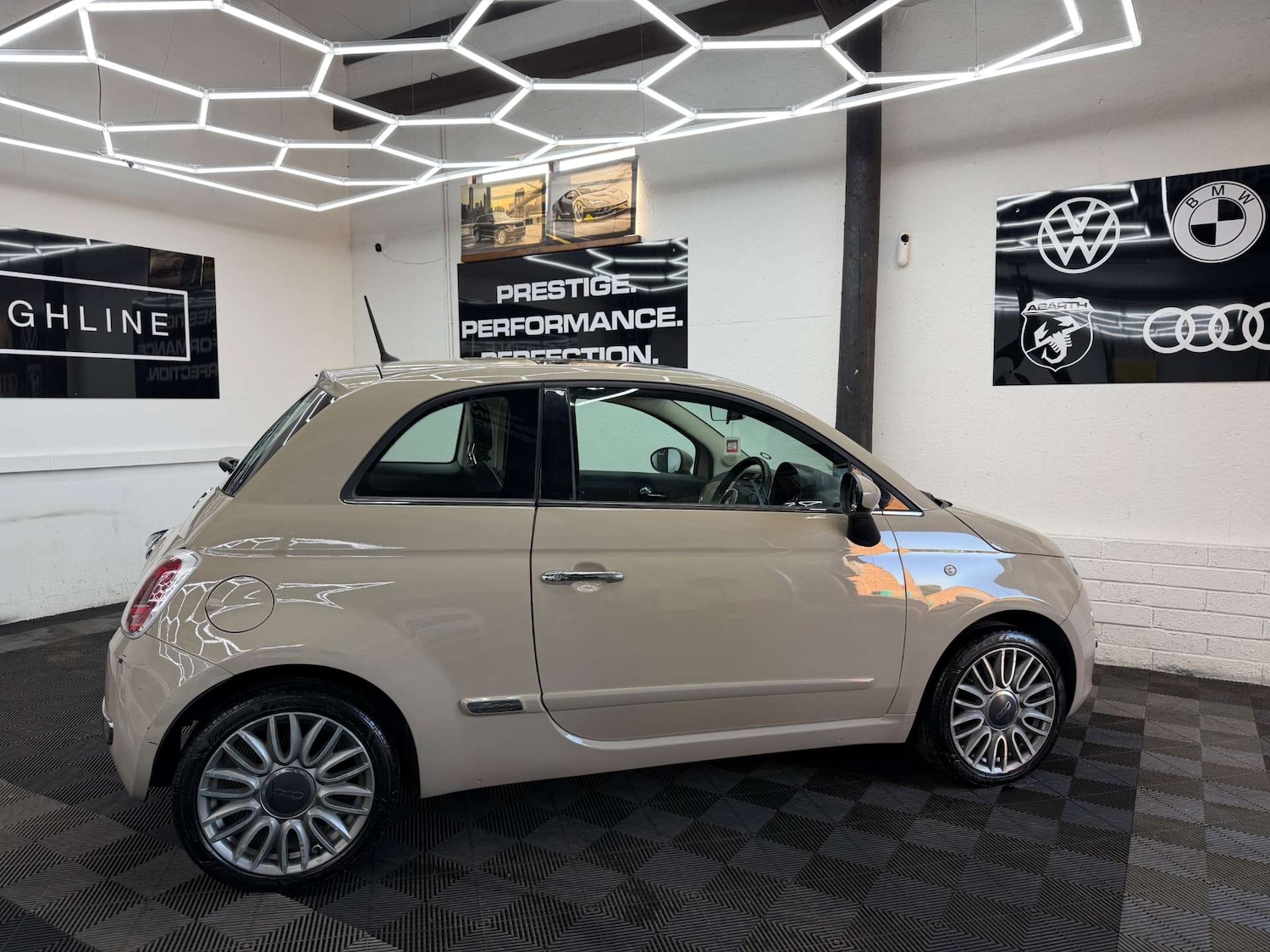 Used Fiat 500 2015 for sale - 77785314: Photo 6