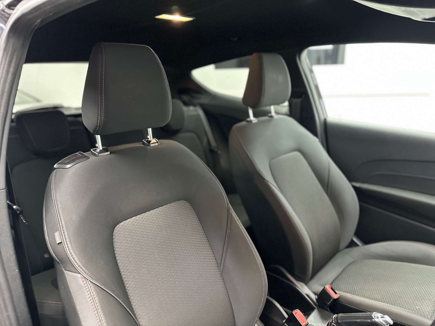 Used Ford Fiesta 2017 for sale - 76663140: Photo 14