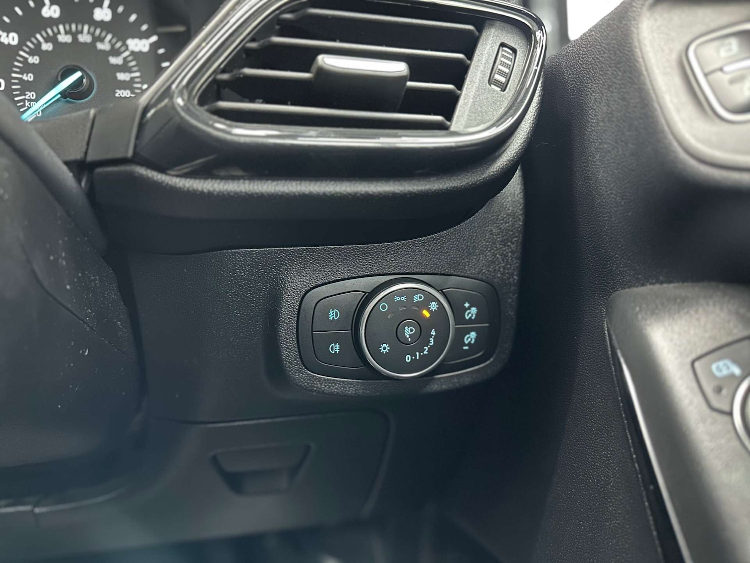 Used Ford Fiesta 2017 for sale - 76663140: Photo 21