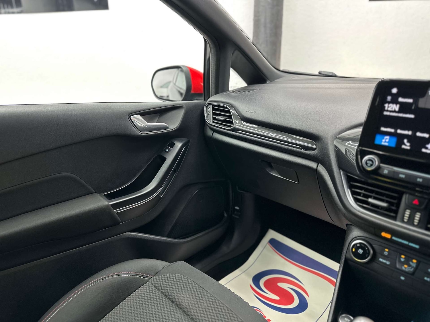 Used Ford Fiesta 2017 for sale - 76663140: Photo 32