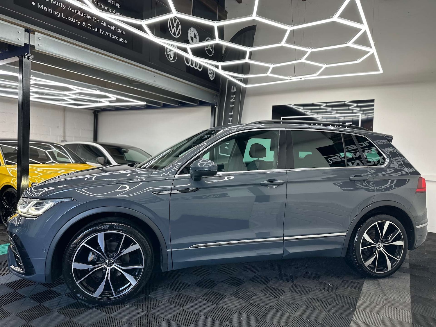 Used Volkswagen Tiguan 2021 for sale - 77022642: Photo 11