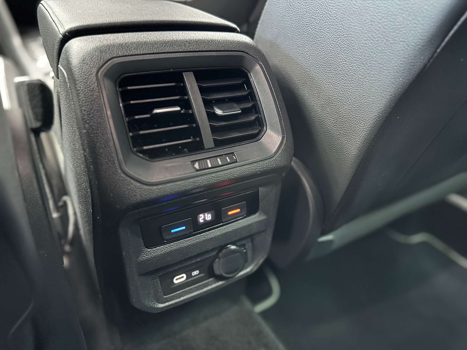 Used Volkswagen Tiguan 2021 for sale - 77022642: Photo 41