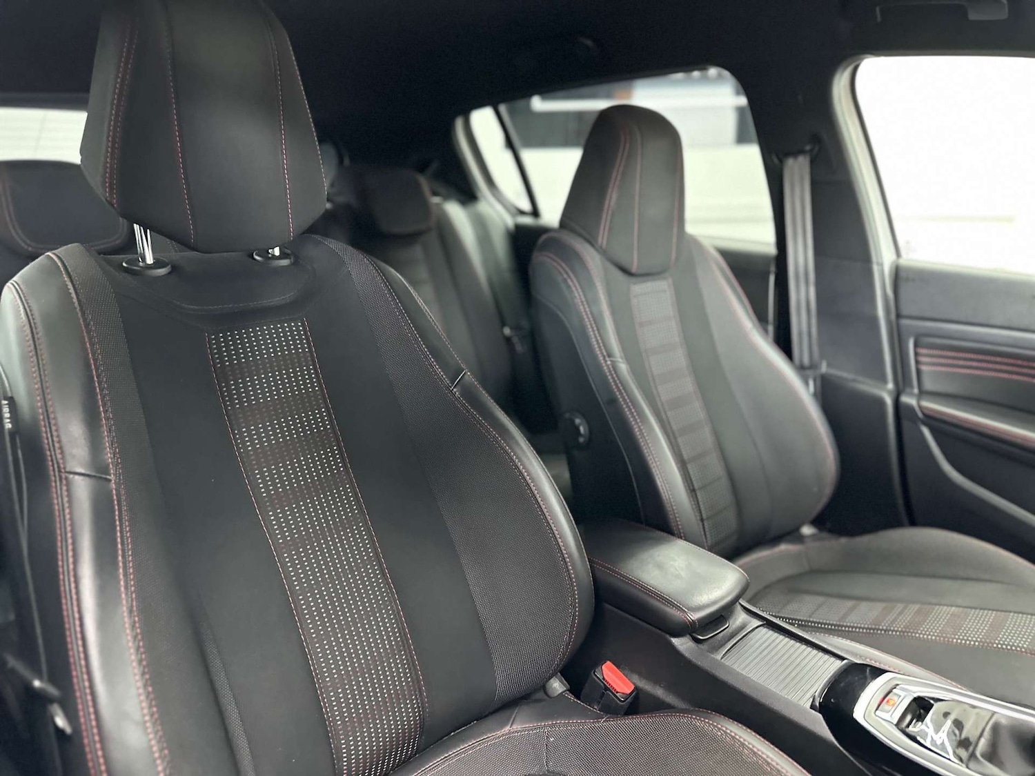 Used Peugeot 308 2016 for sale - 76625126: Photo 11