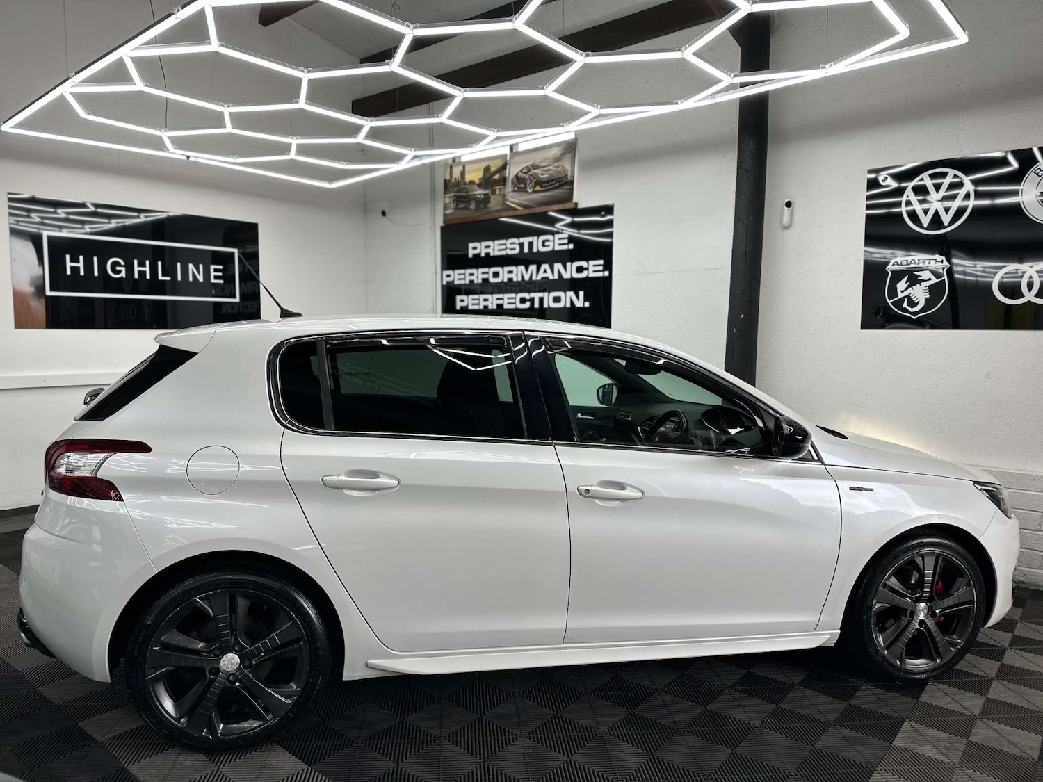 Used Peugeot 308 2016 for sale - 76625126: Photo 5