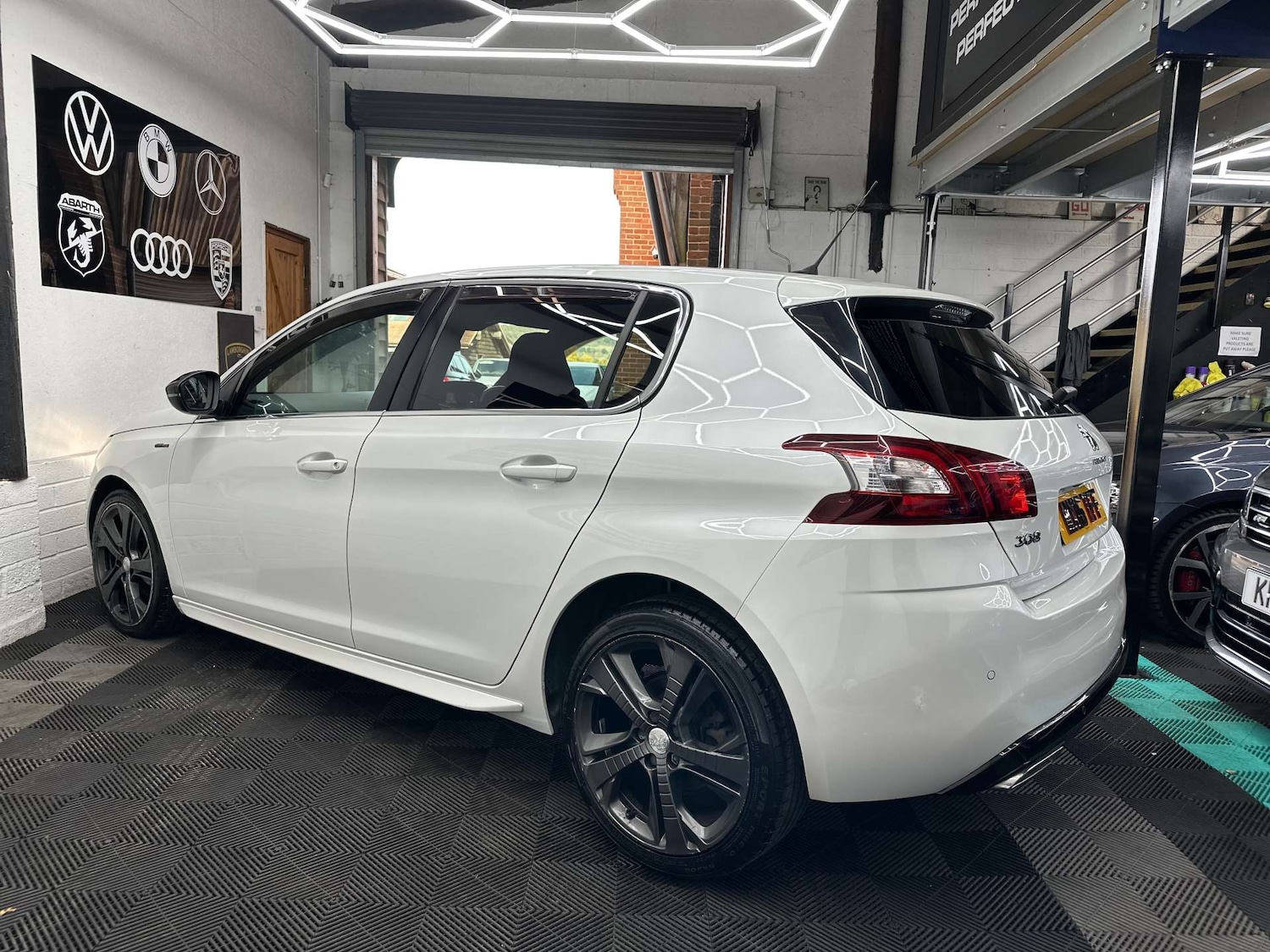 Used Peugeot 308 2016 for sale - 76625126: Photo 7