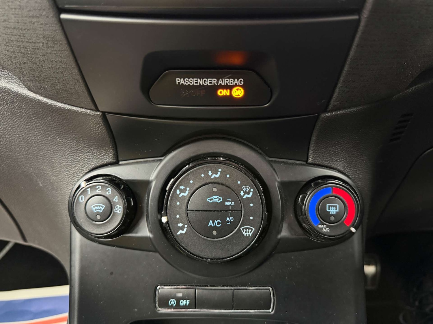 Used Ford Fiesta 2017 for sale - 77926994: Photo 26