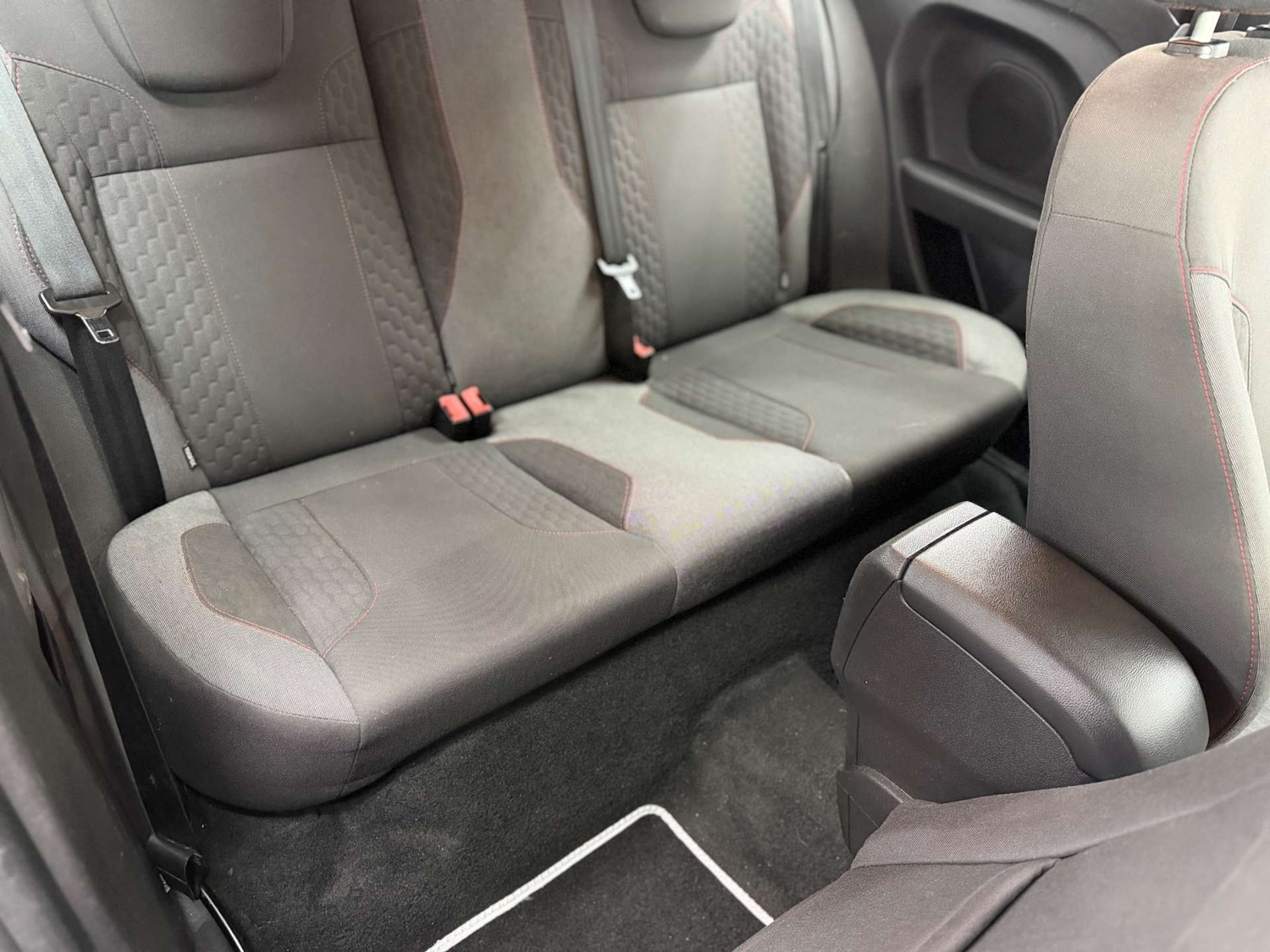 Used Ford Fiesta 2017 for sale - 77926994: Photo 31