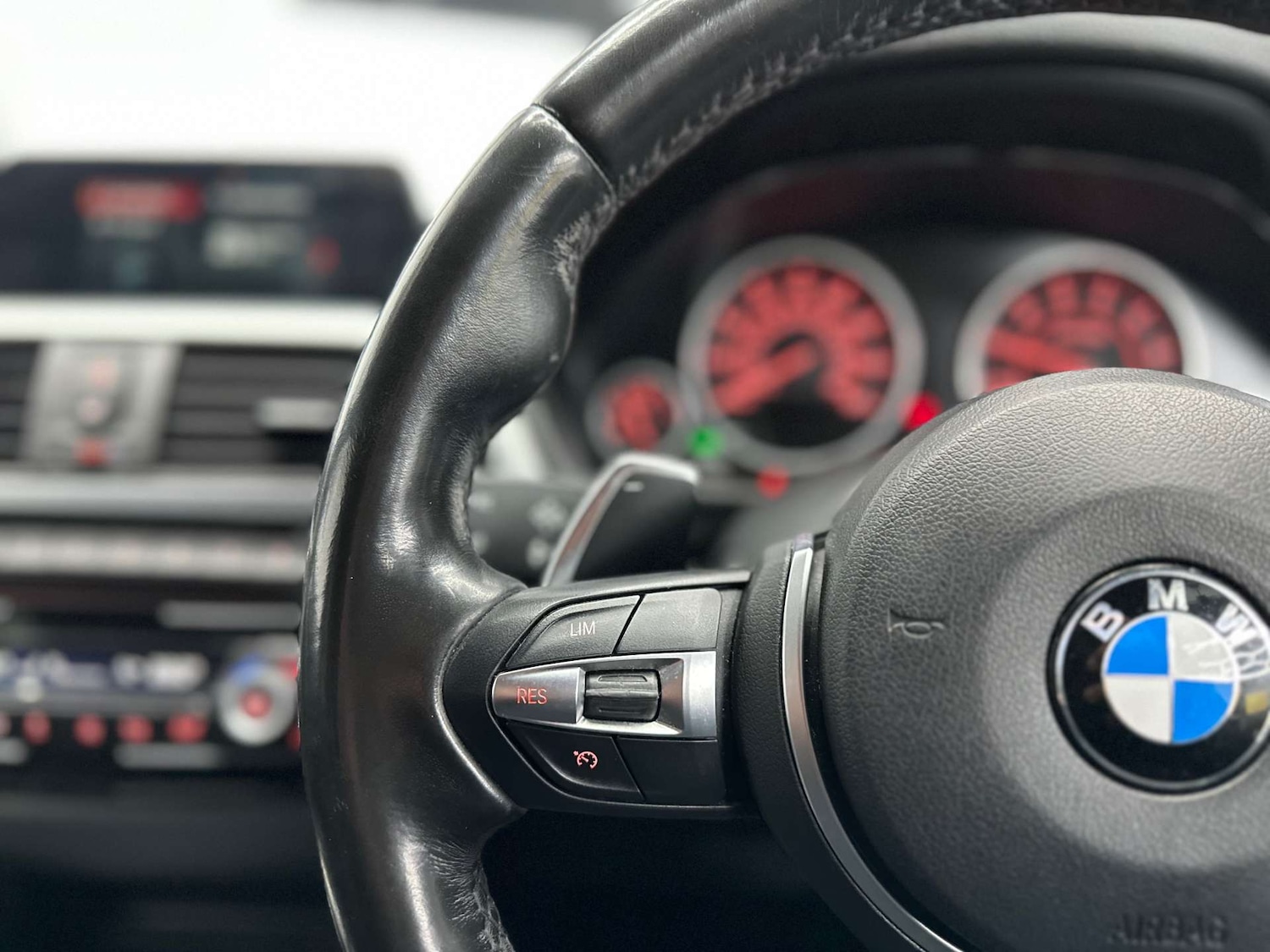 Used BMW 3 Series 2018 for sale - 76719518: Photo 17