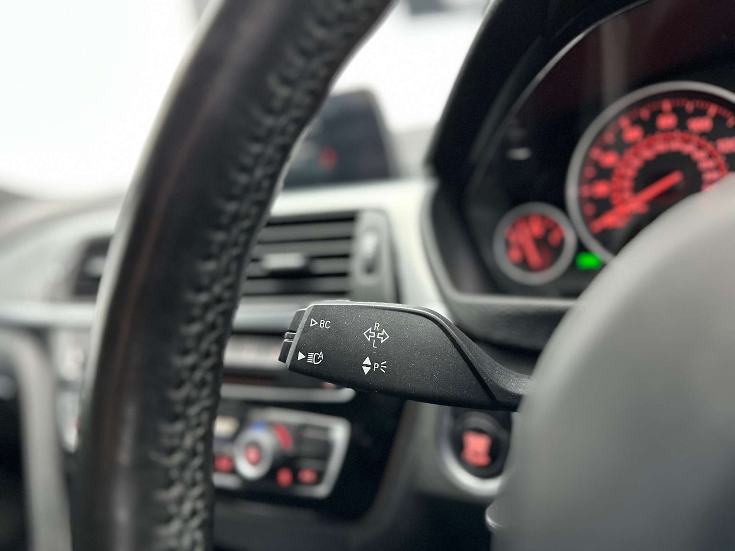 Used BMW 3 Series 2018 for sale - 76719518: Photo 19