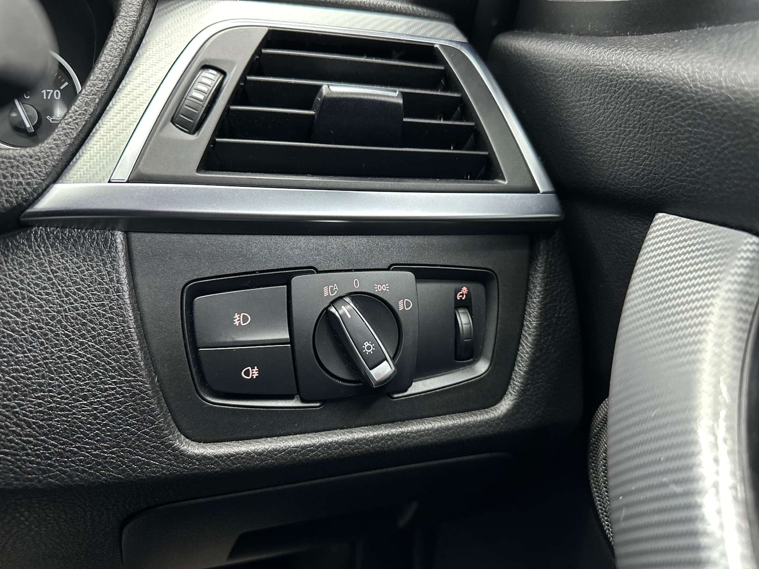 Used BMW 3 Series 2018 for sale - 76719518: Photo 21