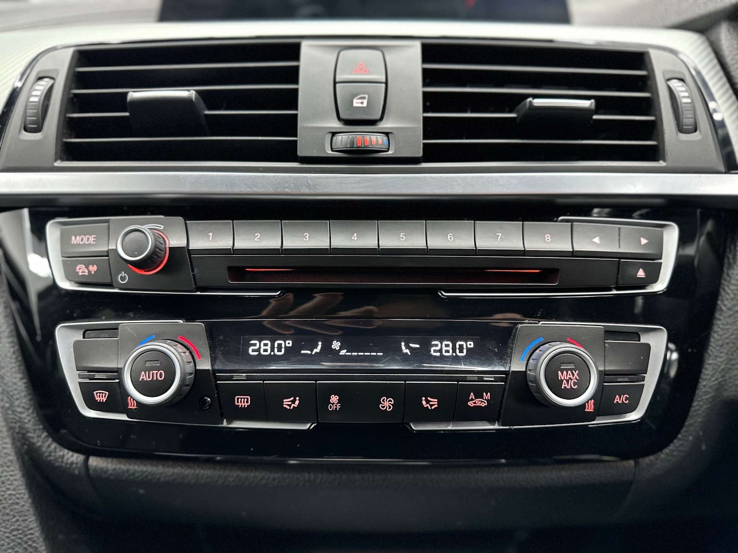 Used BMW 3 Series 2018 for sale - 76719518: Photo 25