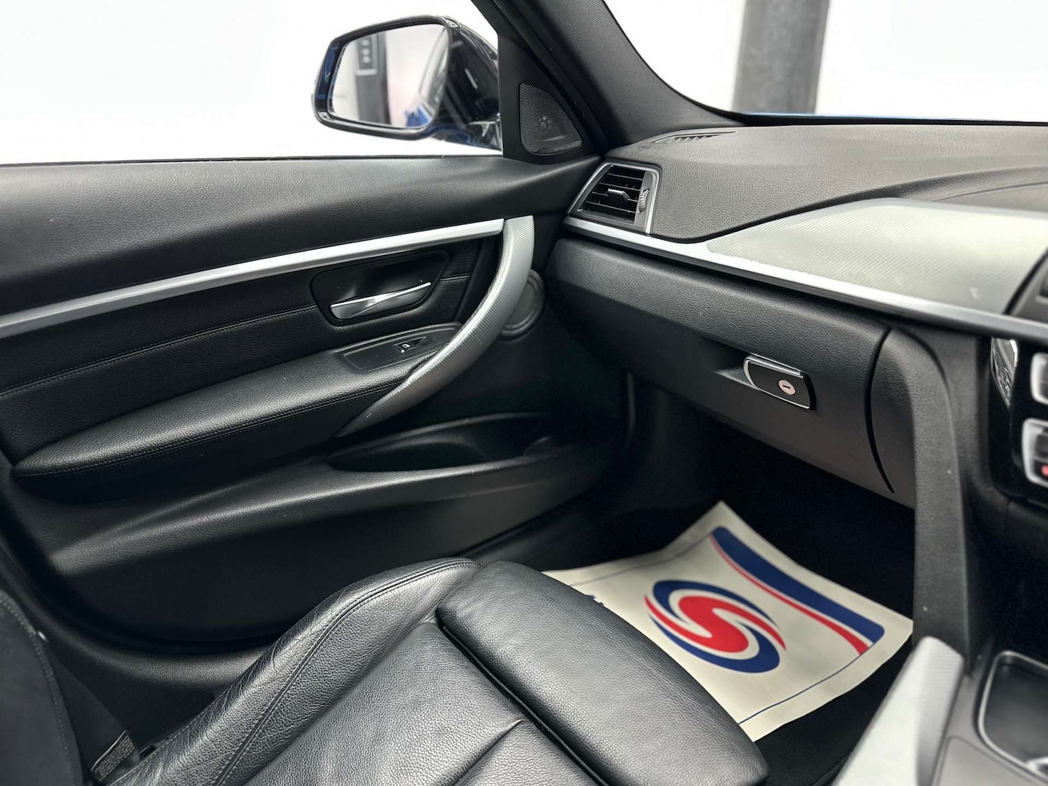 Used BMW 3 Series 2018 for sale - 76719518: Photo 35