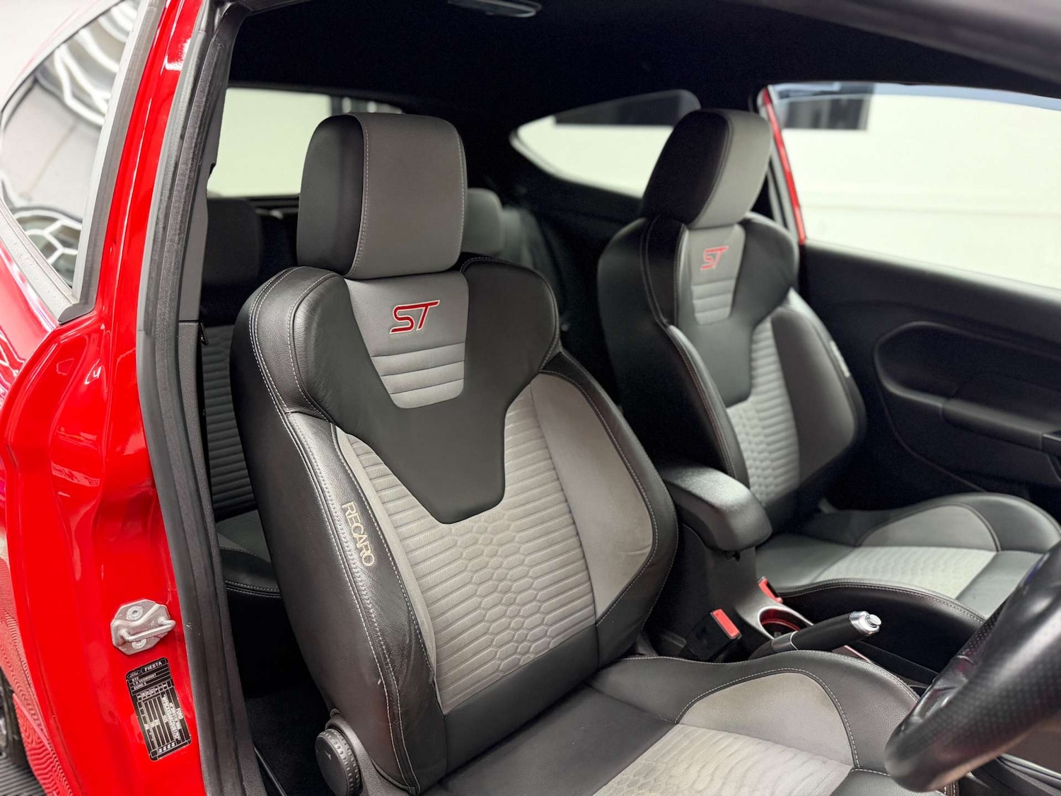 Used Ford Fiesta 2013 for sale - 77647606: Photo 13