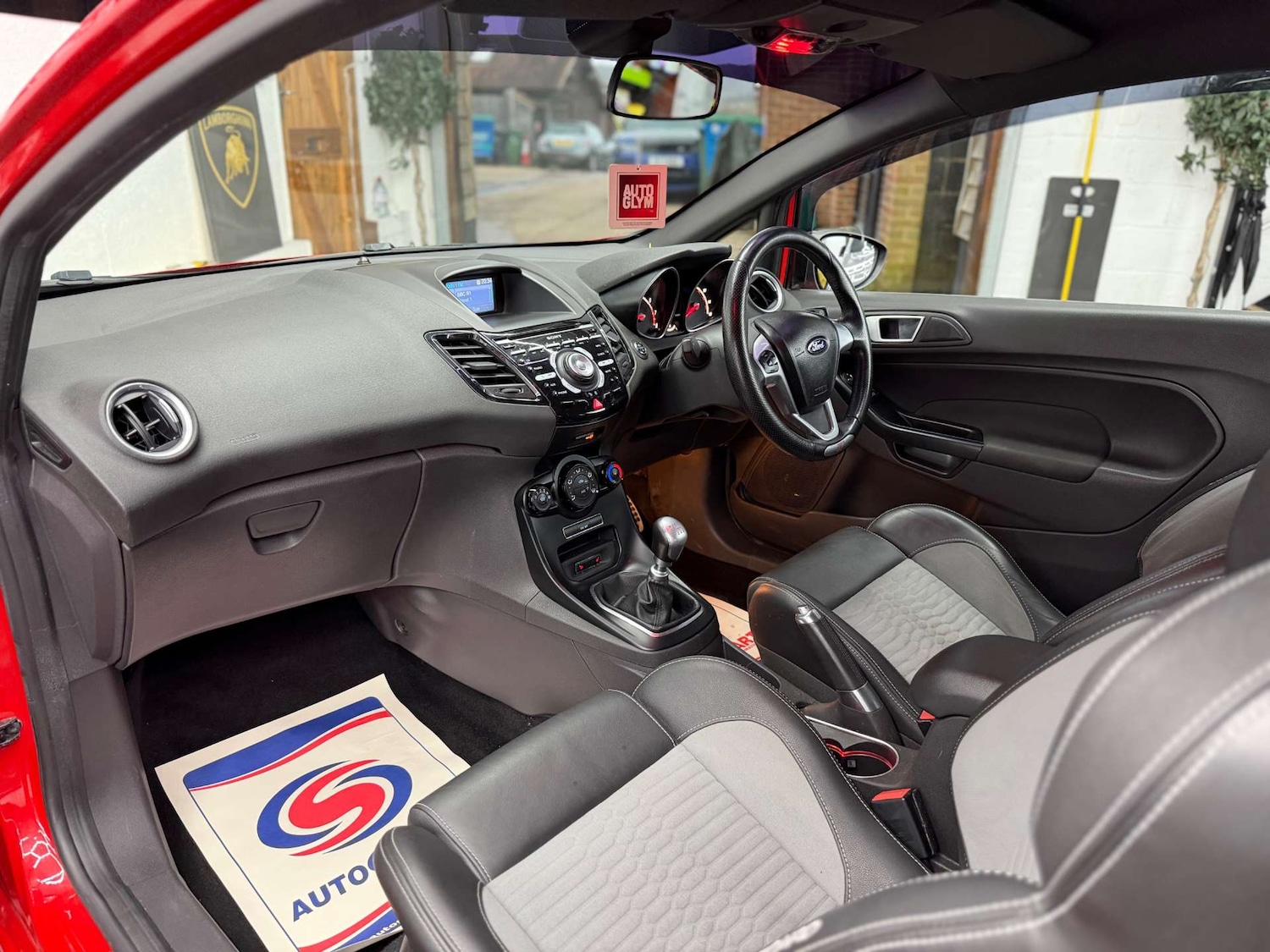 Used Ford Fiesta 2013 for sale - 77647606: Photo 26