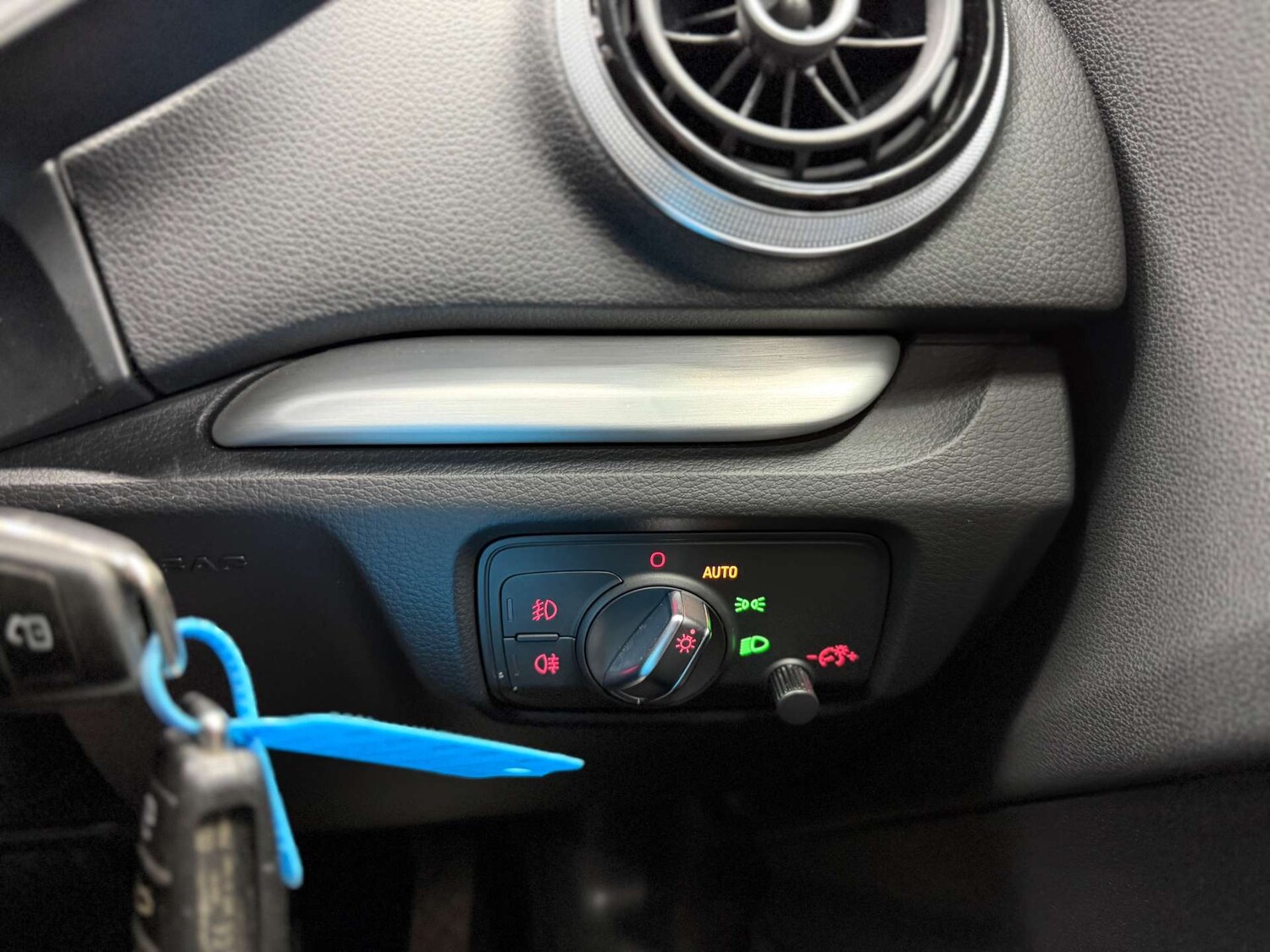 Used Audi A3 2015 for sale - 77911309: Photo 24