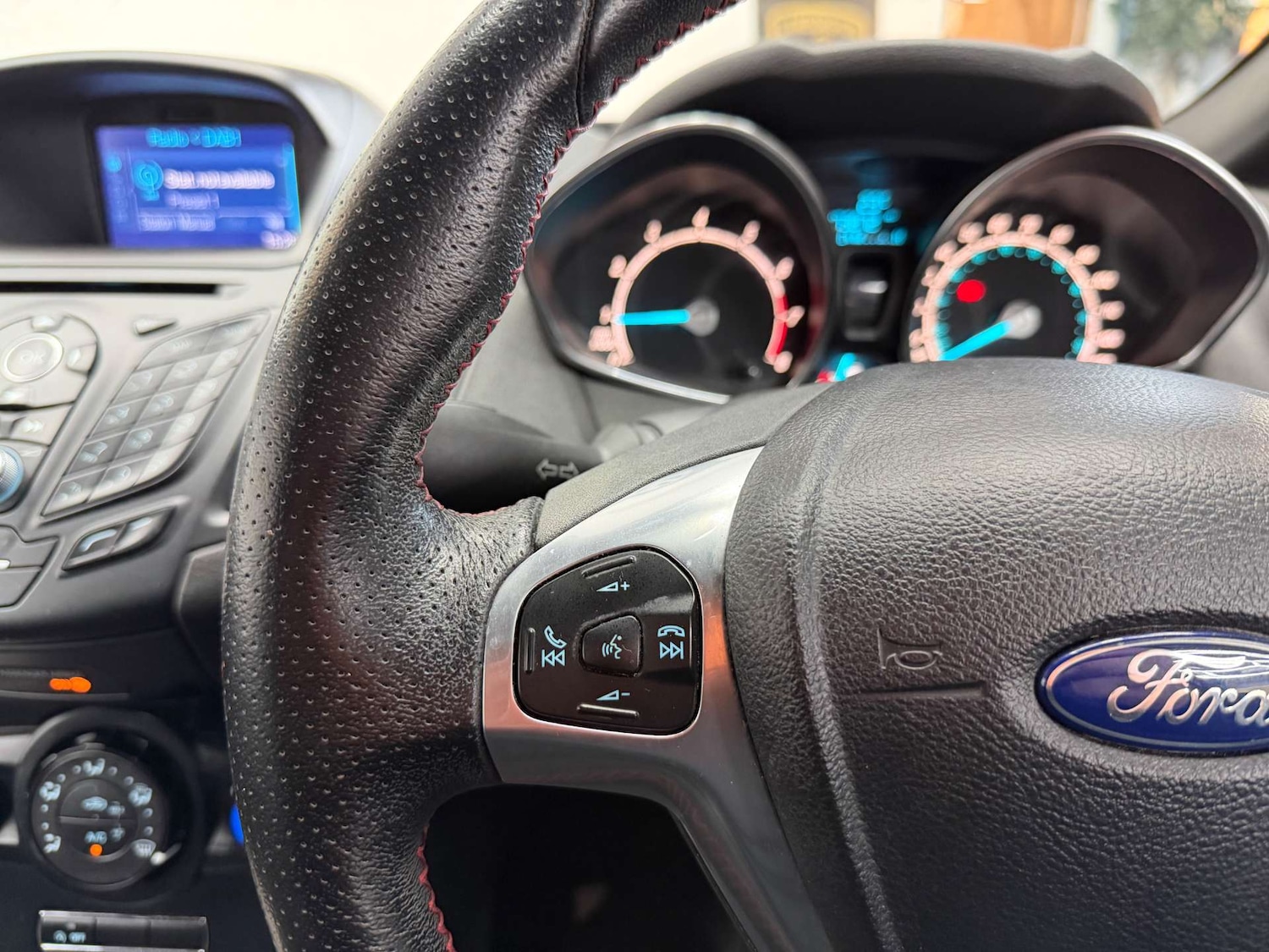 Used Ford Fiesta 2017 for sale - 77673737: Photo 15