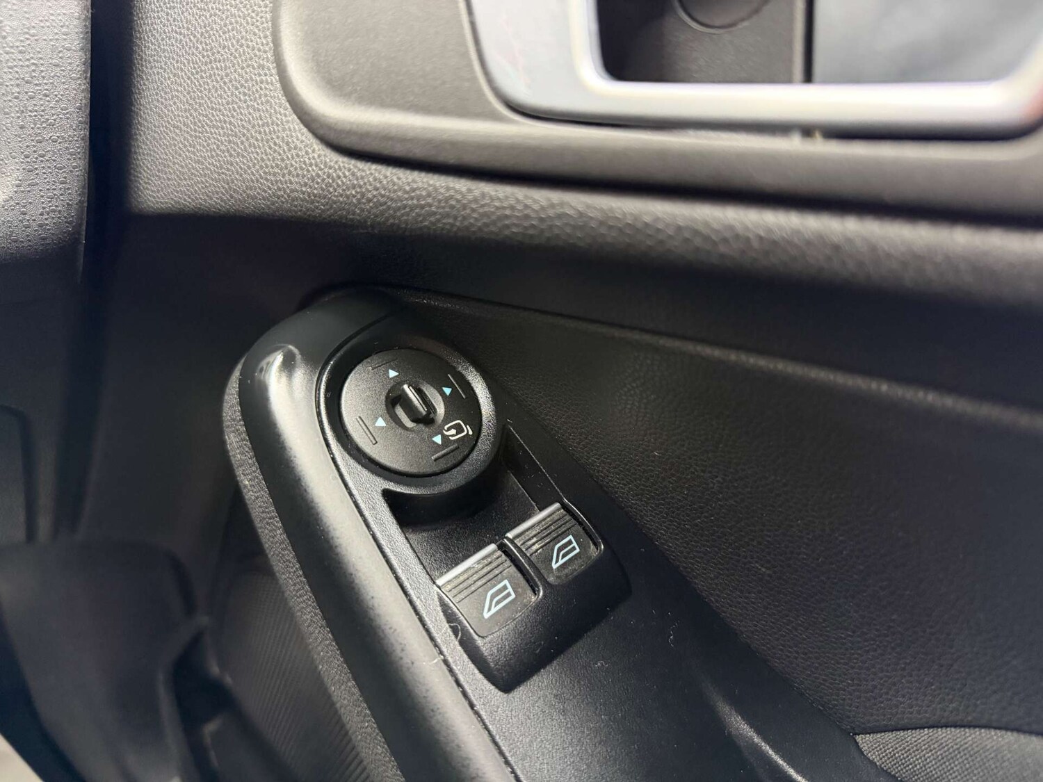 Used Ford Fiesta 2017 for sale - 77673737: Photo 16