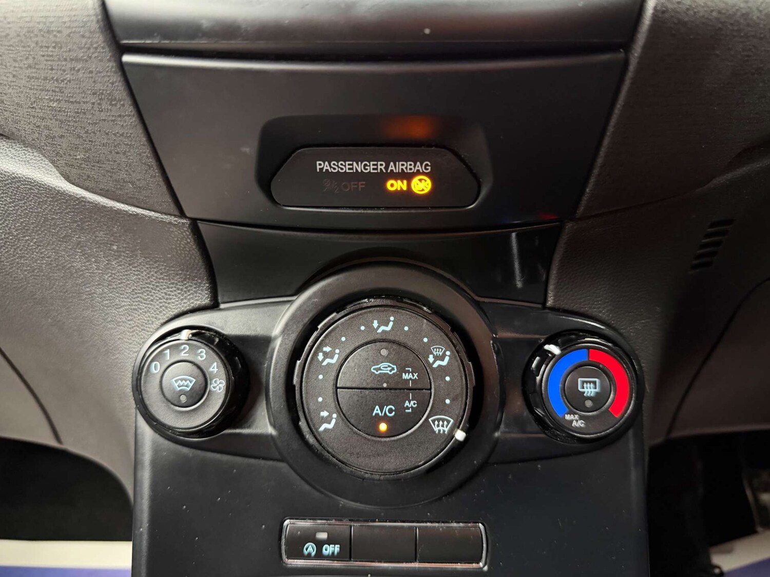 Used Ford Fiesta 2017 for sale - 77673737: Photo 26