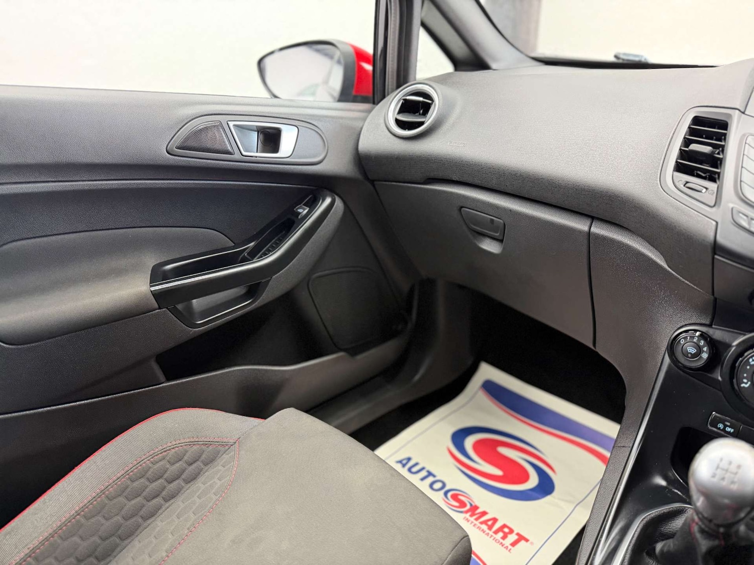 Used Ford Fiesta 2017 for sale - 77673737: Photo 28