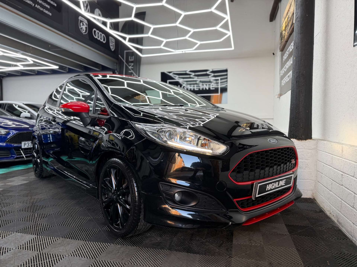 Used Ford Fiesta 2017 for sale - 77673737: Photo 3