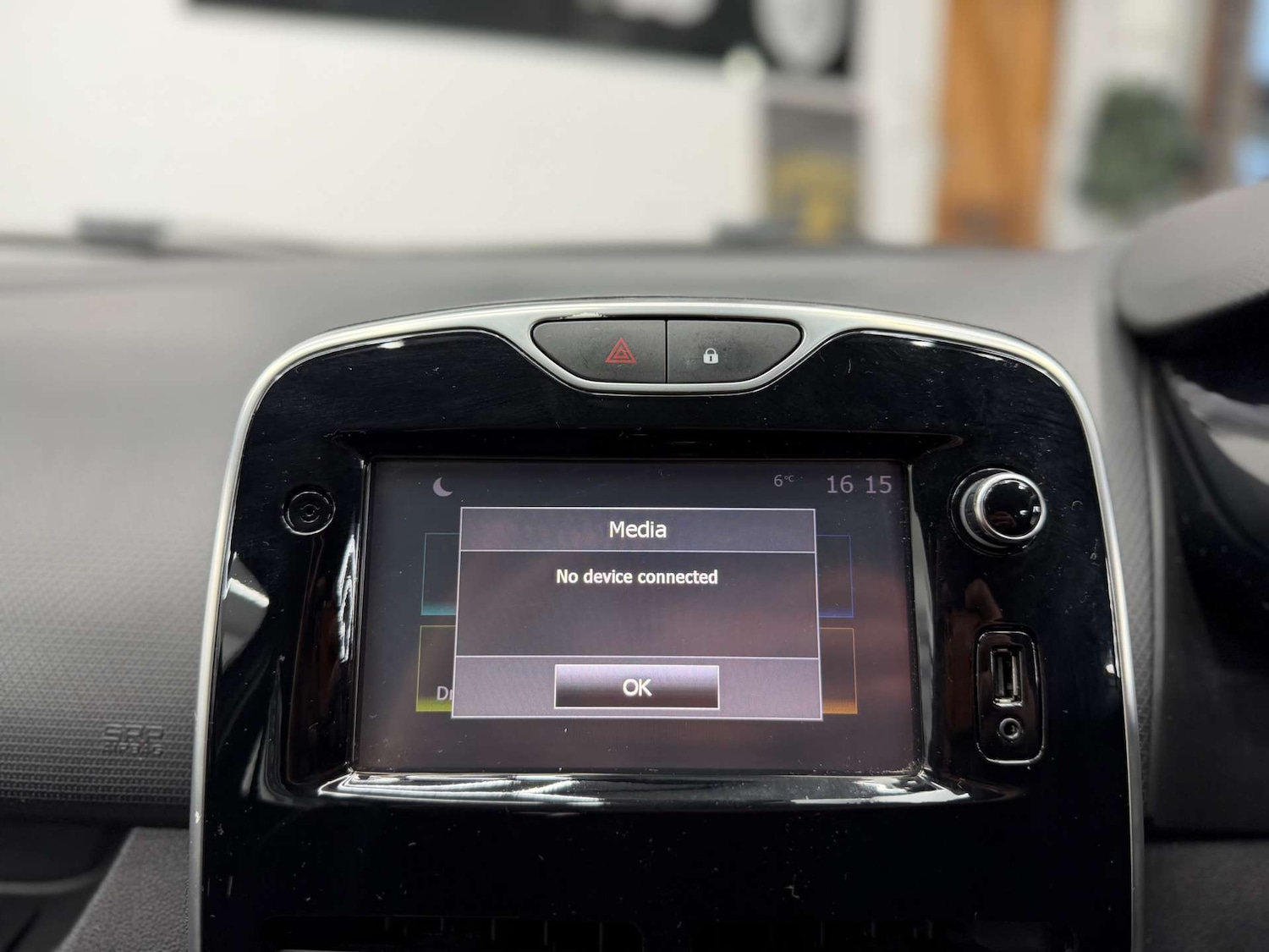 Used Renault Clio 2016 for sale - 77400152: Photo 20