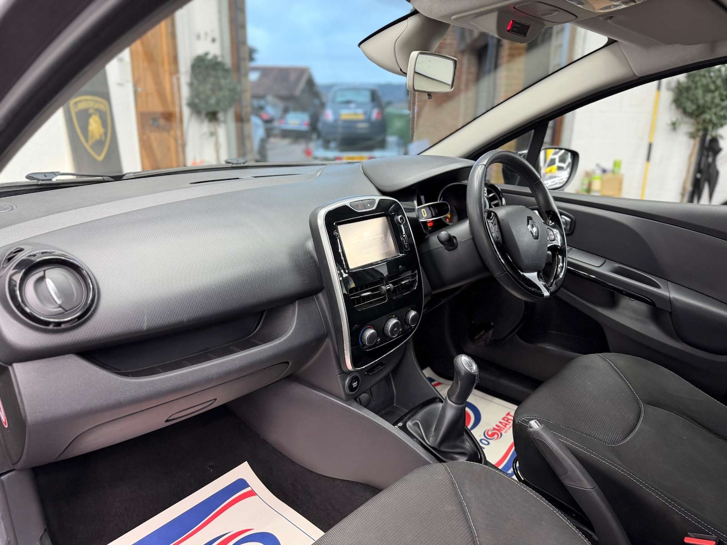 Used Renault Clio 2016 for sale - 77400152: Photo 23