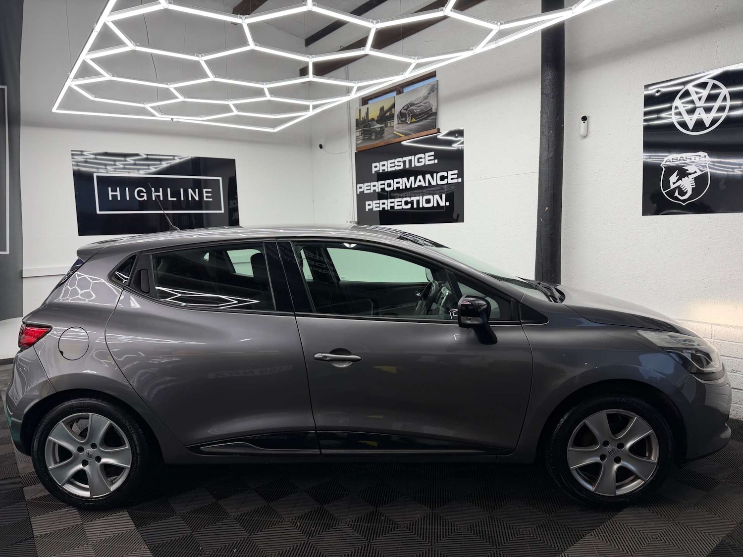 Used Renault Clio 2016 for sale - 77400152: Photo 6