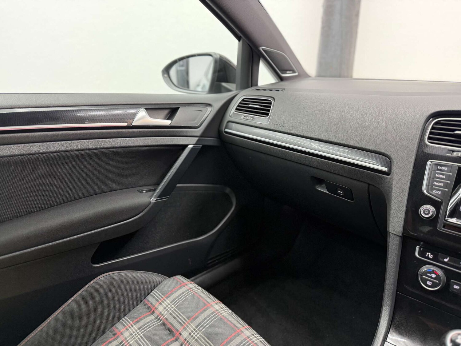 Used Volkswagen Golf 2014 for sale - 77911310: Photo 35