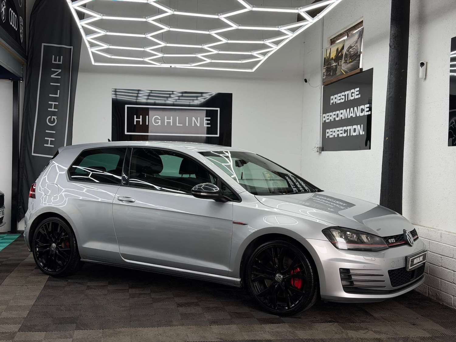 Used Volkswagen Golf 2014 for sale - 77911310: Photo 4