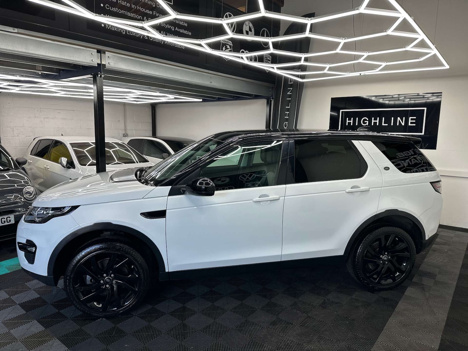 Used Land Rover Discovery Sport 2017 for sale - 77312202: Photo 10