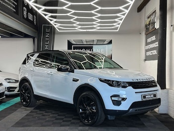 Used Land Rover Discovery Sport 2017 for sale - 77312202: Photo