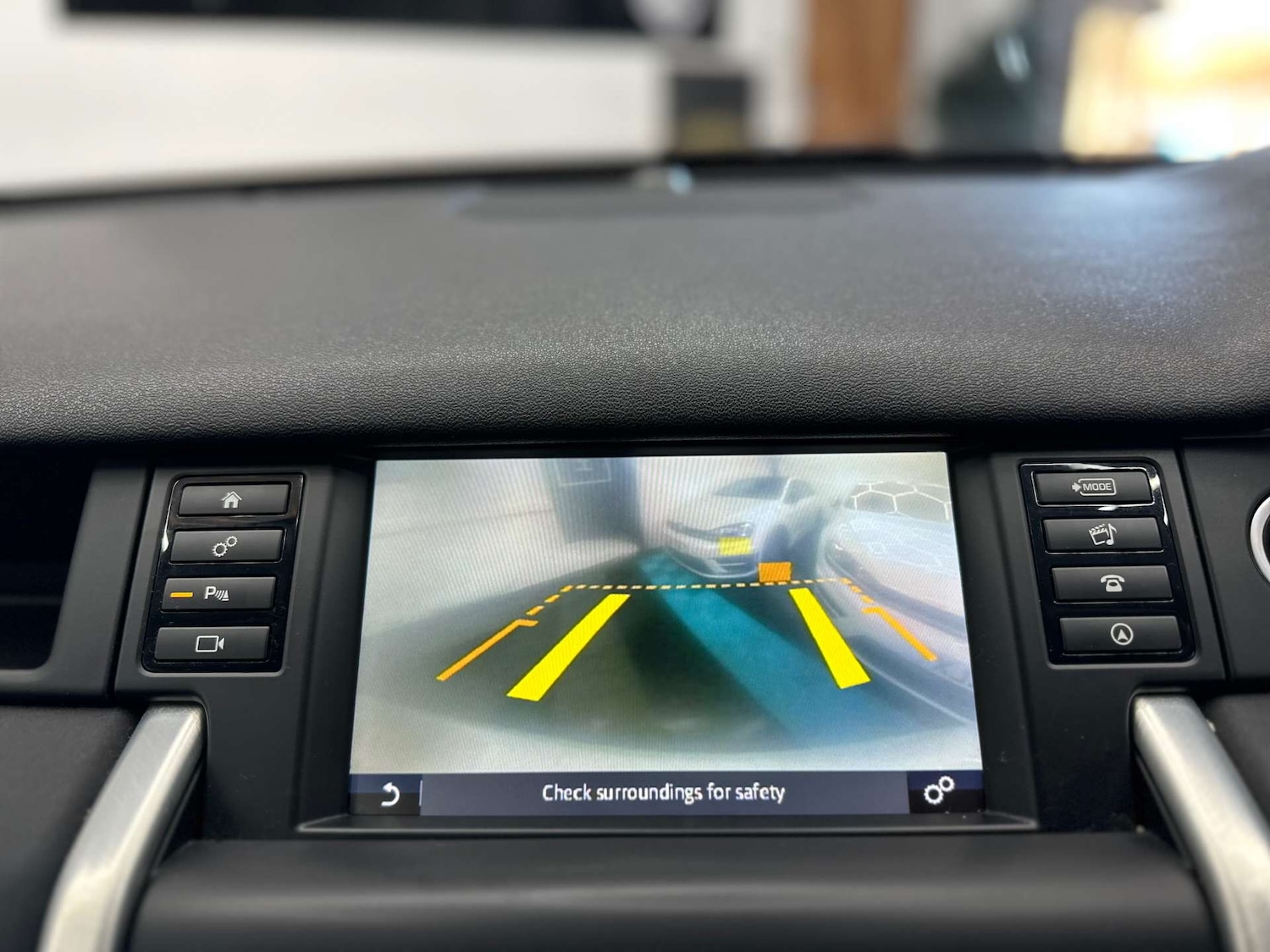 Used Land Rover Discovery Sport 2017 for sale - 77312202: Photo 27