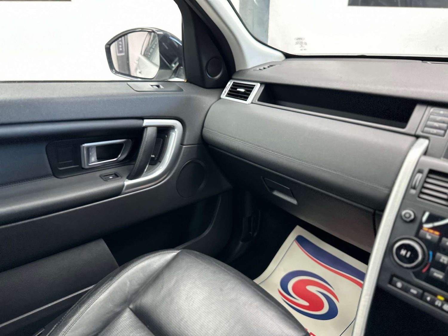 Used Land Rover Discovery Sport 2017 for sale - 77312202: Photo 29