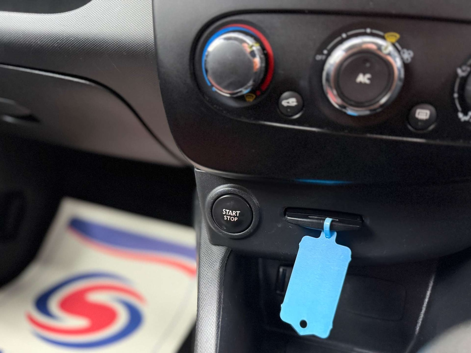 Used Renault Clio 2015 for sale - 77673739: Photo 22