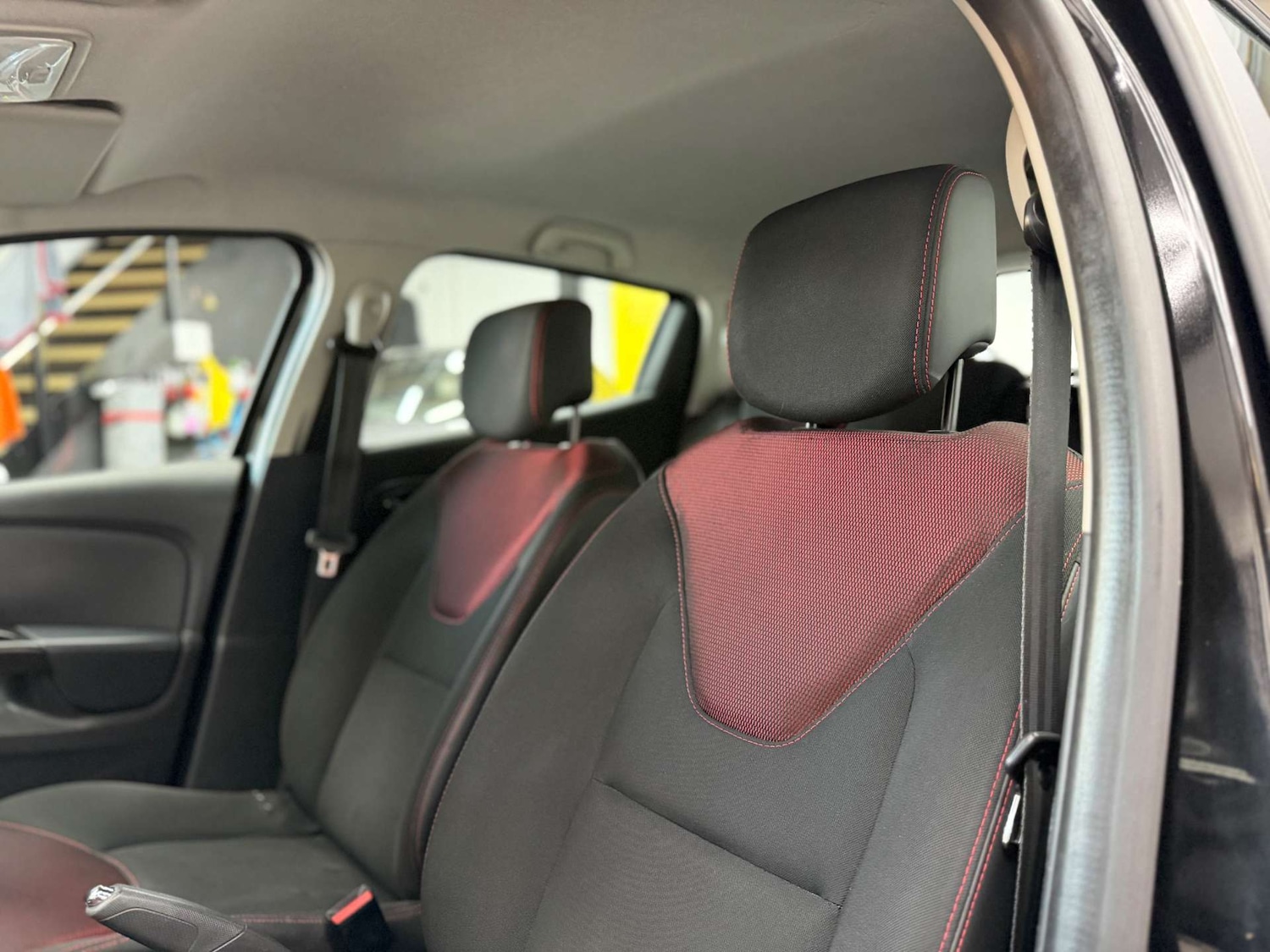 Used Renault Clio 2015 for sale - 77673739: Photo 27