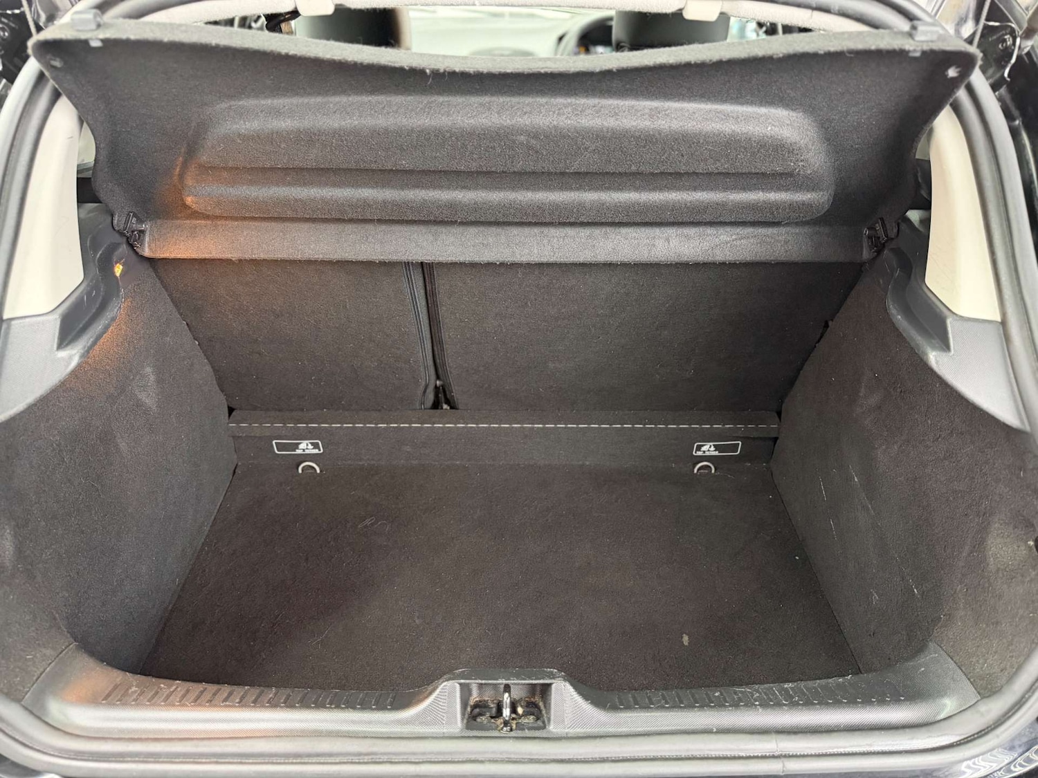 Used Renault Clio 2015 for sale - 77673739: Photo 32