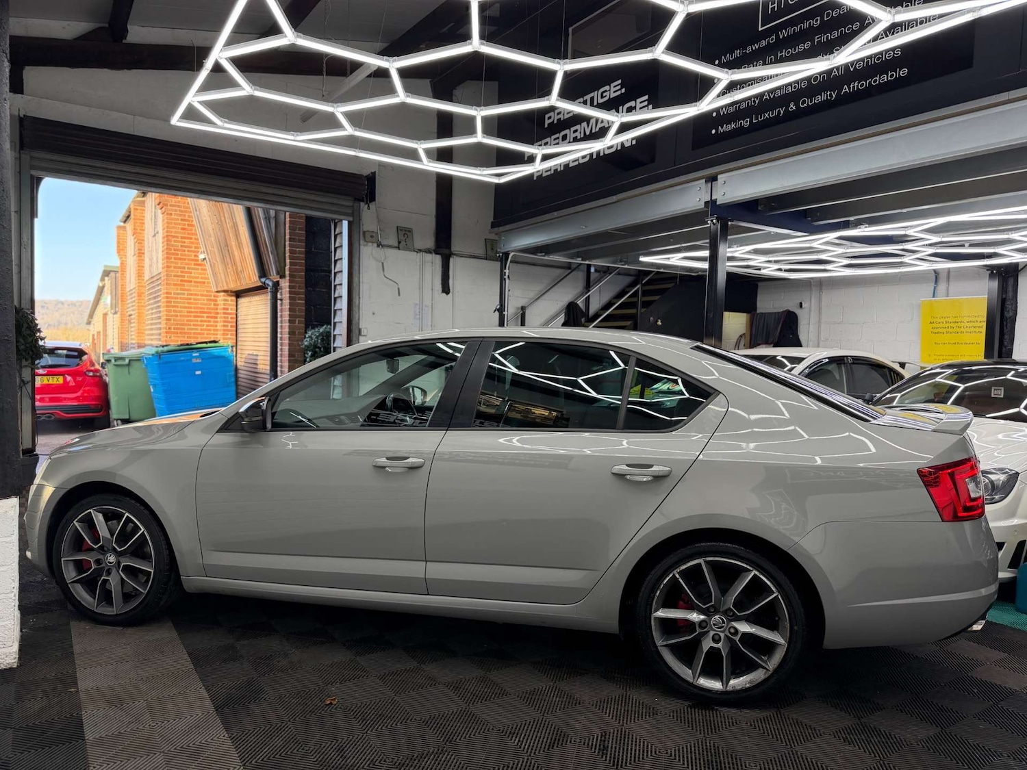 Used Skoda Octavia 2015 for sale - 77926989: Photo 12