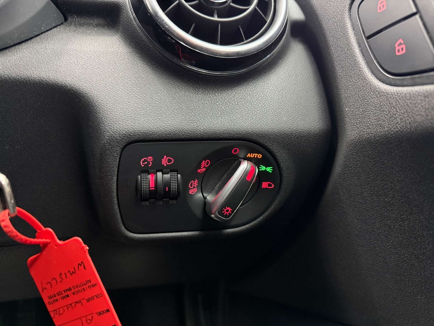 Used Audi A1 2013 for sale - 78031062: Photo 19