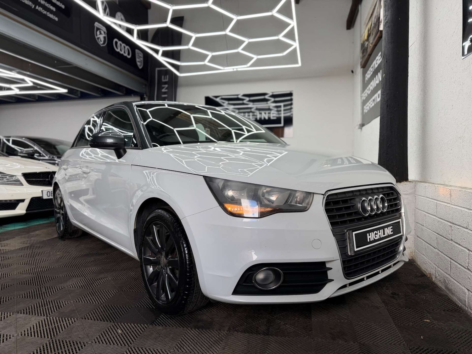 Used Audi A1 2013 for sale - 78031062: Photo 3