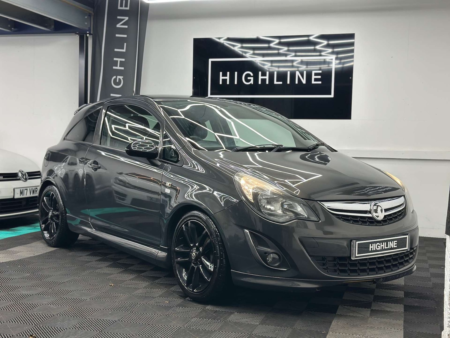 Used Vauxhall Corsa 2013 for sale - 76625125: Photo 2