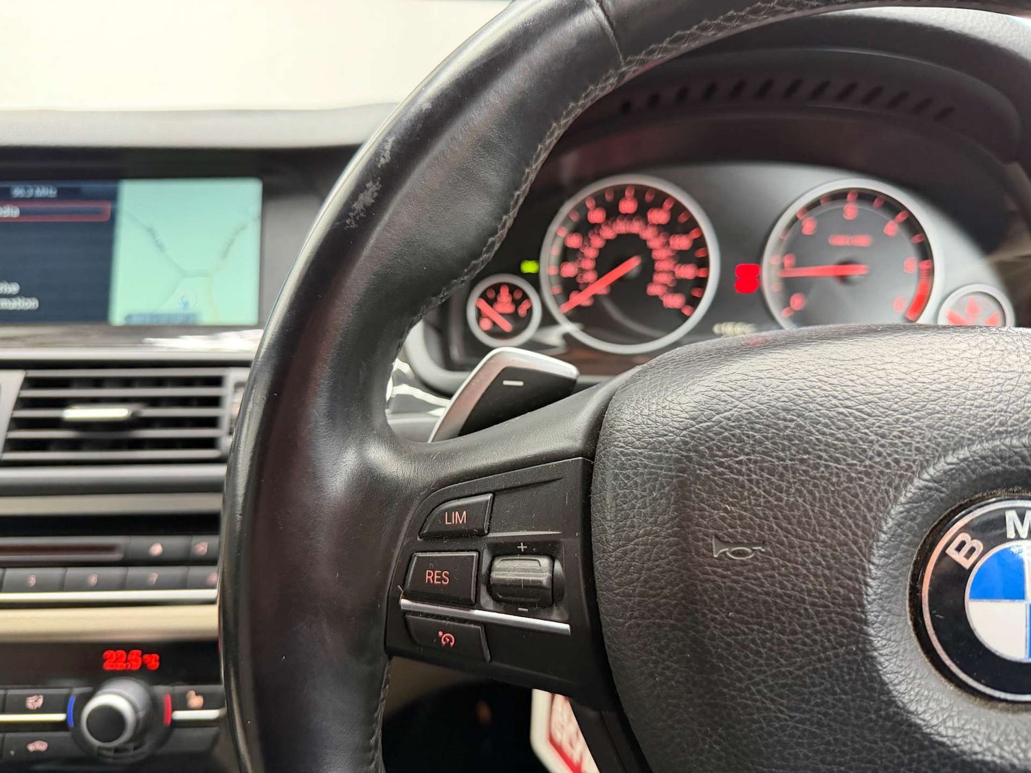 Used BMW 5 Series 2012 for sale - 77539355: Photo 17