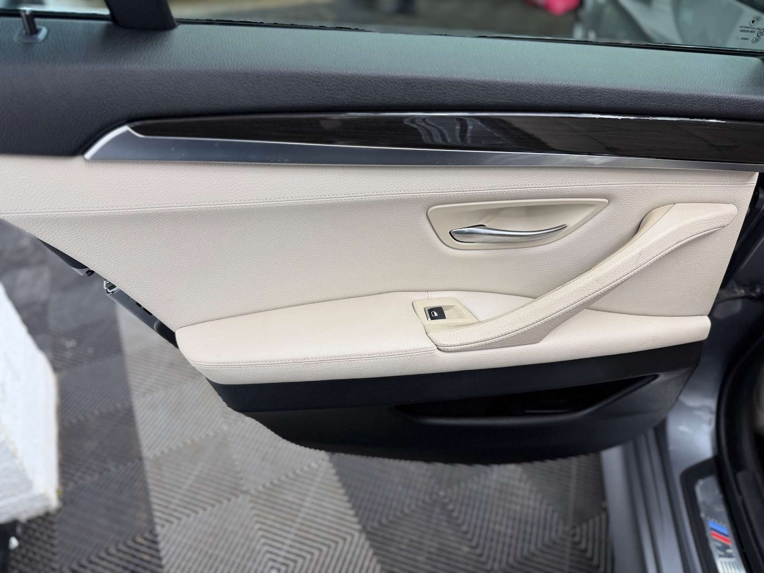 Used BMW 5 Series 2012 for sale - 77539355: Photo 38