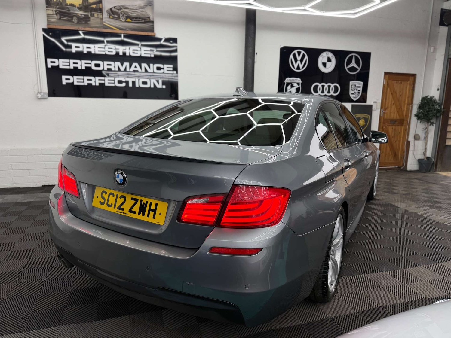 Used BMW 5 Series 2012 for sale - 77539355: Photo 8