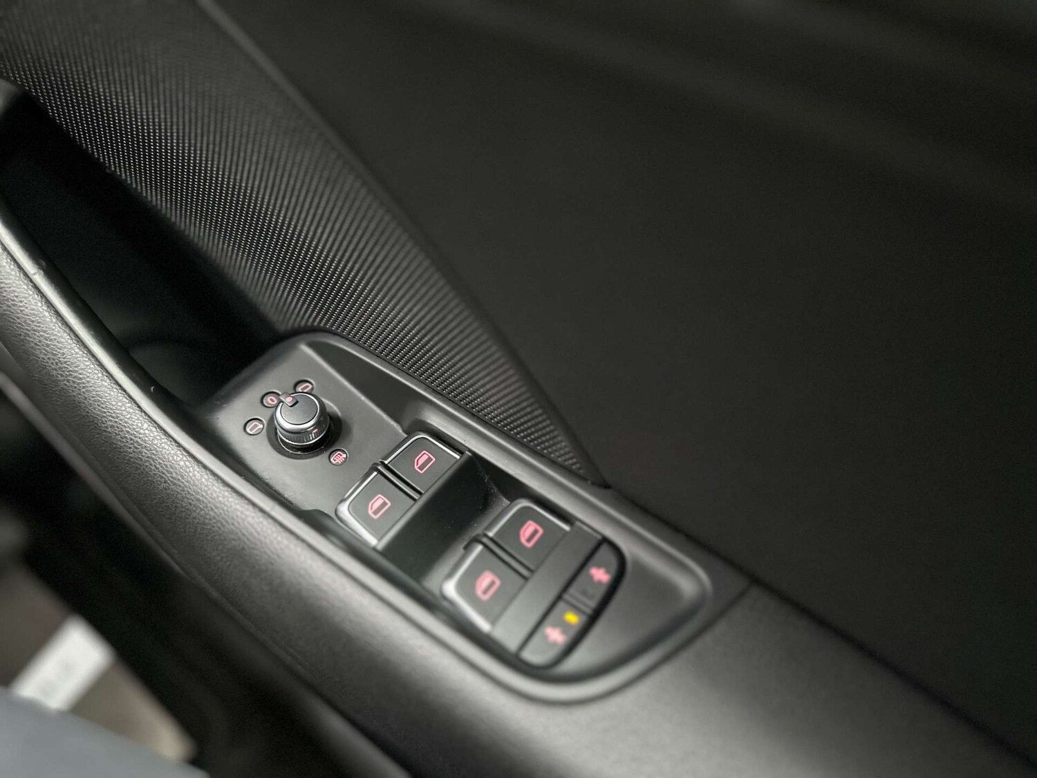 Used Audi A3 2016 for sale - 77400159: Photo 31