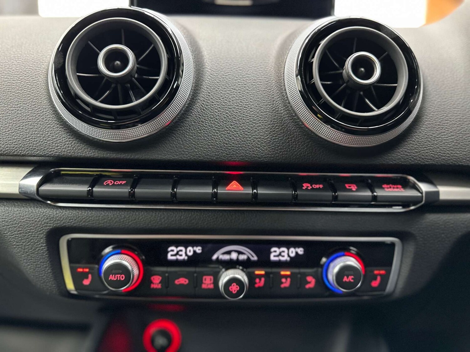 Used Audi A3 2016 for sale - 77400159: Photo 33