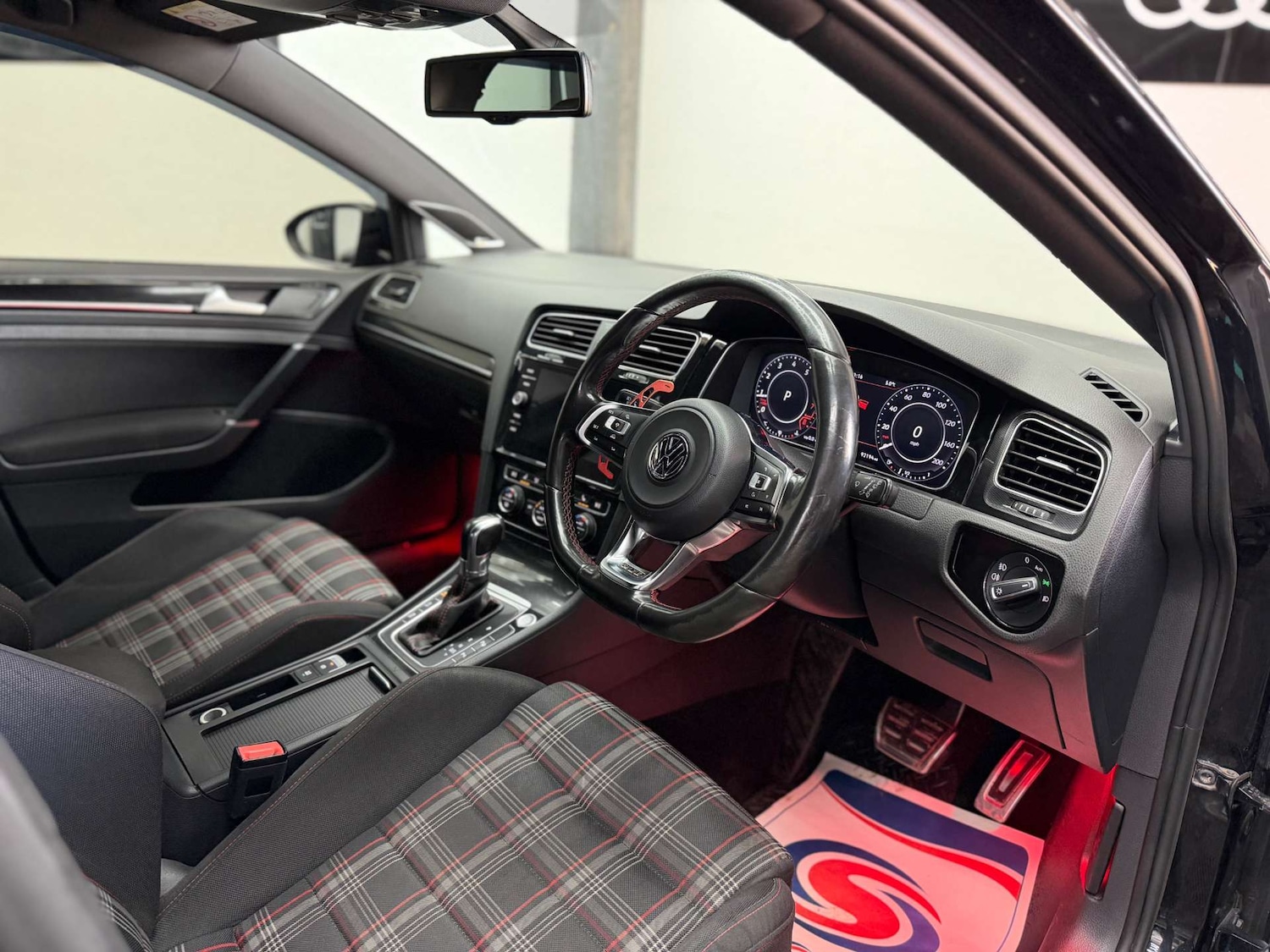 Used Volkswagen Golf 2016 for sale - 78031052: Photo 14